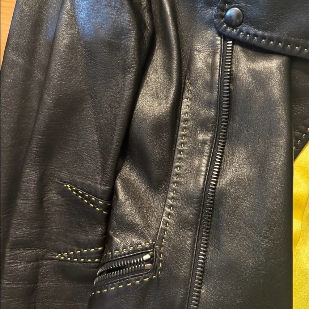 Alexander McQueen Jacket (Perfect Condition!) - Picture 3 of 5